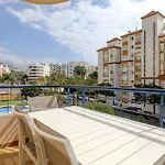 Apartamento Cozy Overlooking Estepona's Marina! *