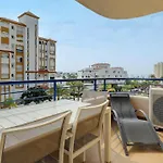 Apartamento Cozy Overlooking Estepona's Marina! Estepona