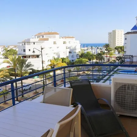 Cozy Overlooking Estepona's Marina! * Эстепона