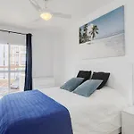 Cozy Overlooking Estepona's Marina! Appartement Estepona