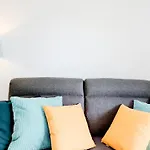Cozy Overlooking Estepona's Marina!