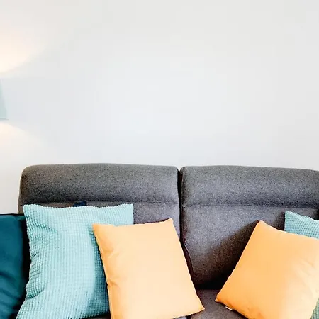 Cozy Overlooking Estepona's Marina!