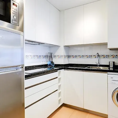 Apartment Cozy Overlooking Estepona's Marina! *