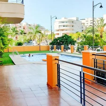 Cozy Overlooking Estepona's Marina! Daire