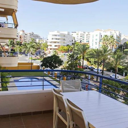 Cozy Overlooking Estepona's Marina! *