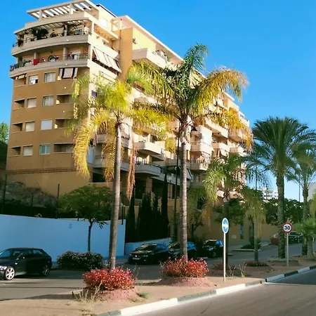 Cozy Overlooking Estepona's Marina! * Estepona