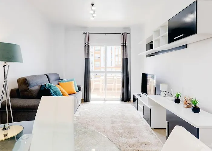 Cozy Overlooking Estepona's Marina! Apartment