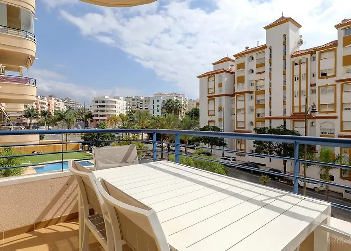 アパート Cozy Overlooking Estepona's Marina! *