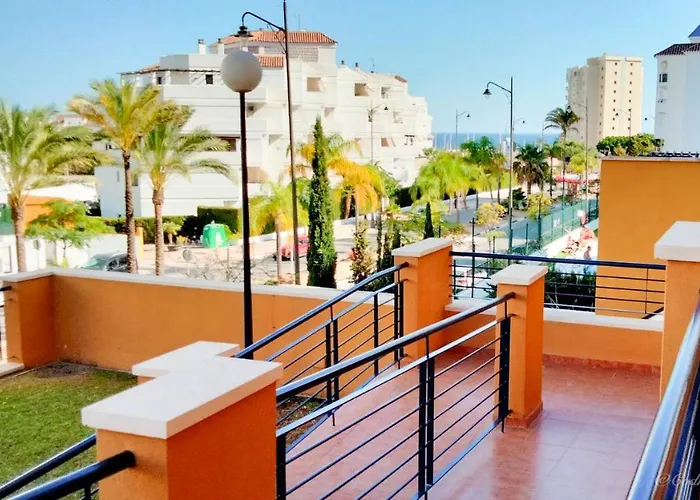 Cozy Overlooking Estepona's Marina! Apartment *