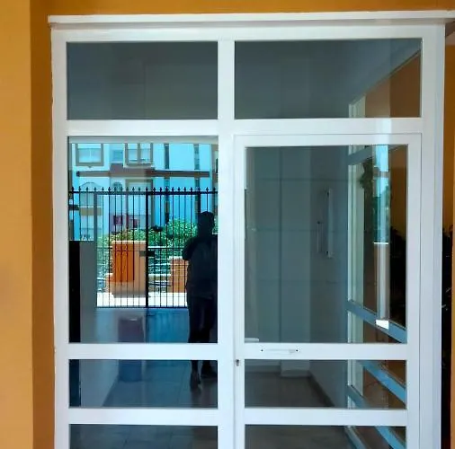 Apartment Cozy Overlooking Estepona's Marina! Estepona