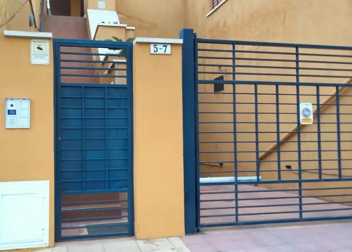 Apartment Cozy Overlooking Estepona's Marina! Estepona