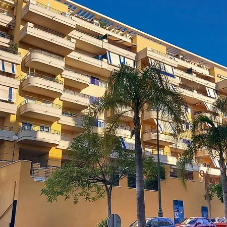 Cozy Overlooking Estepona's Marina! Lejlighed Estepona