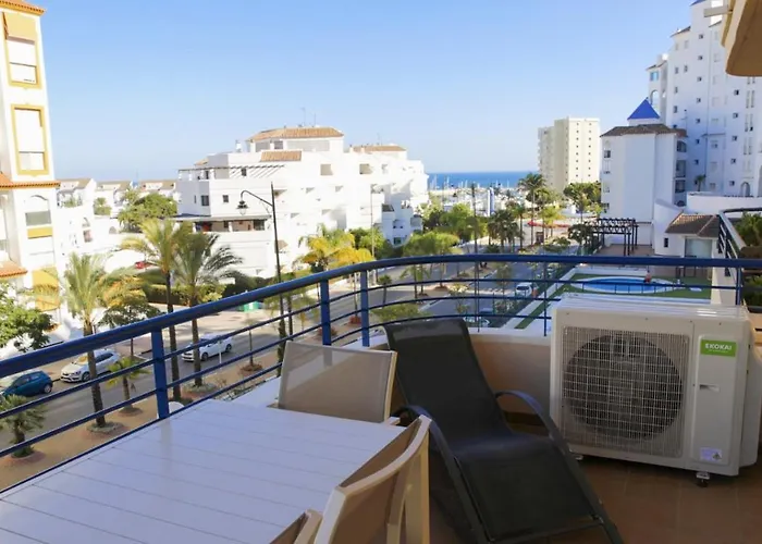 Cozy Overlooking Estepona's Marina! * Estepona