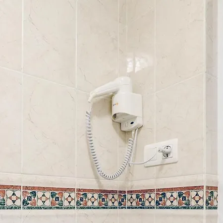 Cozy Overlooking Estepona's Marina! * Estepona