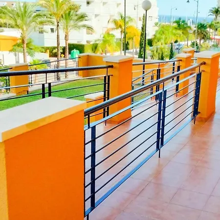 Cozy Overlooking Estepona's Marina!