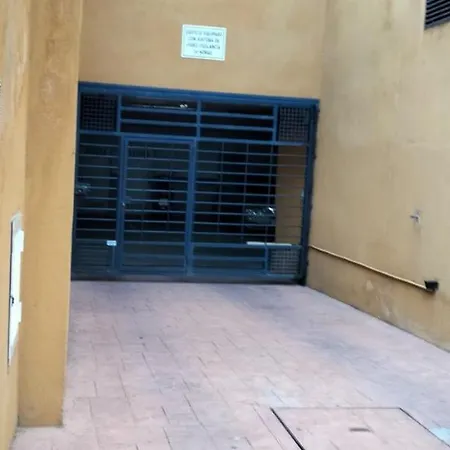 Cozy Overlooking Estepona's Marina! Apartament