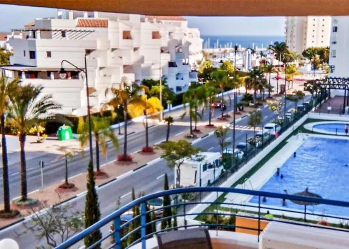 Cozy Overlooking Estepona's Marina! * Estepona